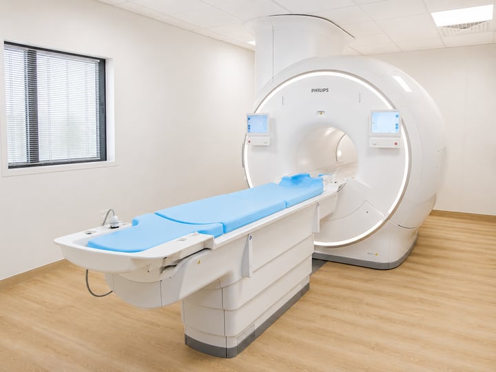 MRT Magnetresonanztomographie in der Radiologie KW